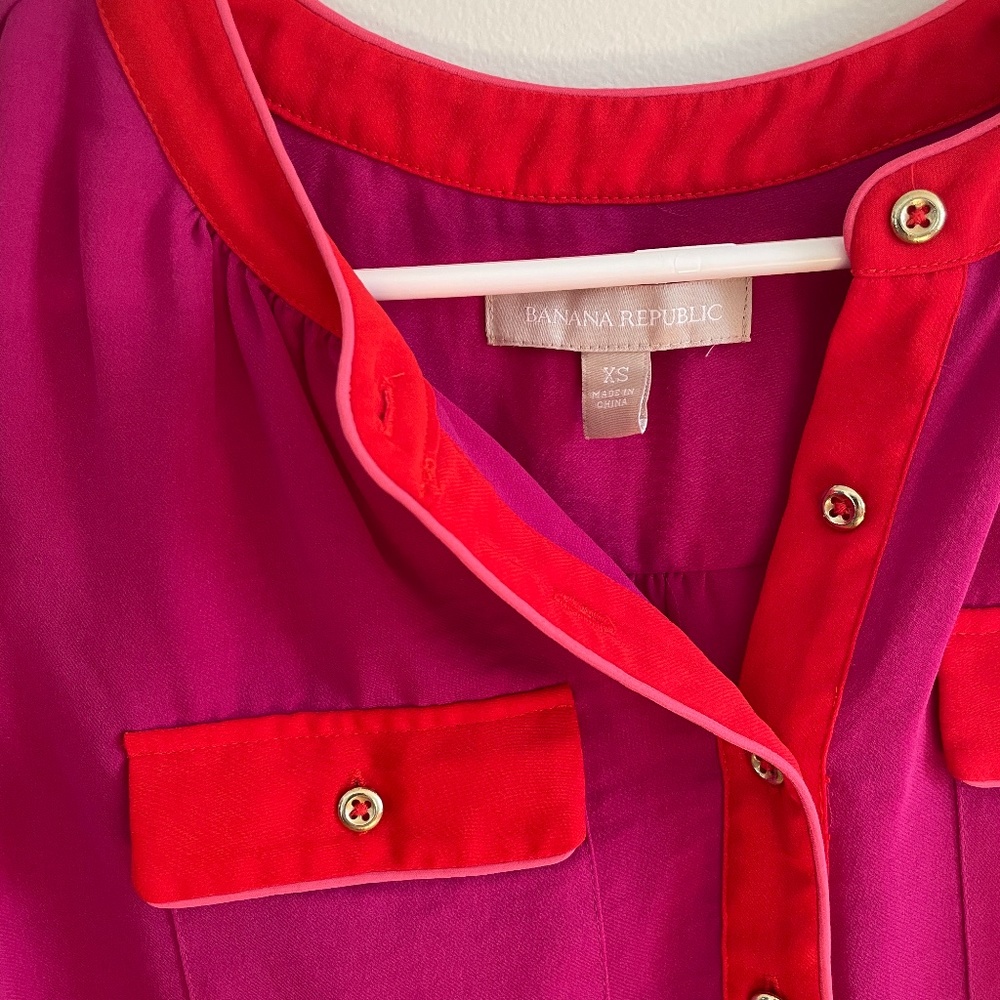 Banana Republic xs silk top